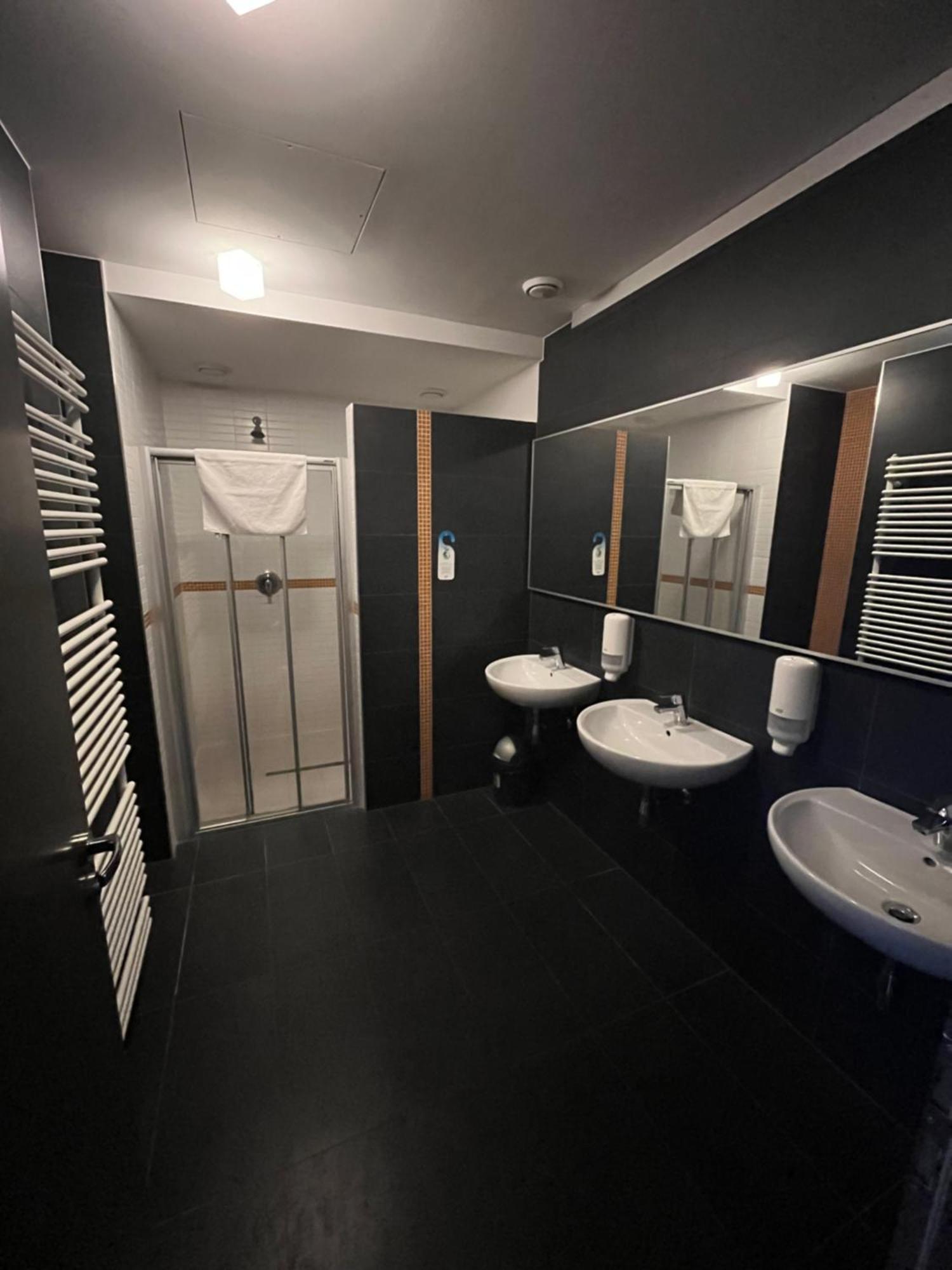 Buly Aréna Hotel Kravaře Kültér fotó